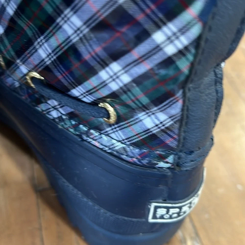 Sperry navy plaid waterproof boots